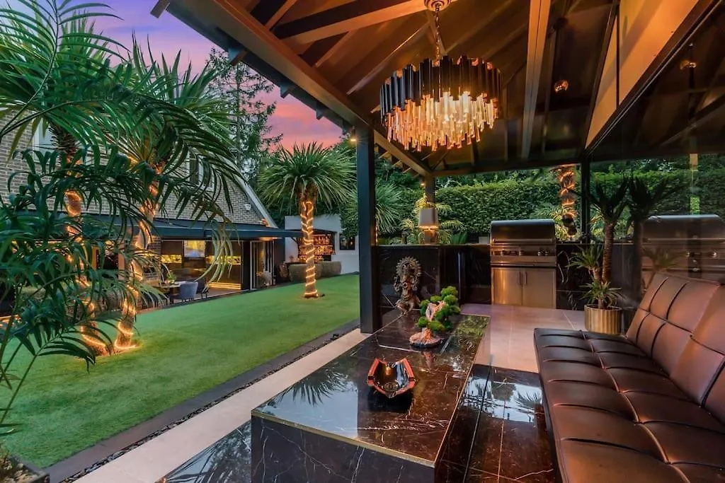 Holiday home Blissfully Luxe Abode For Unforgettable Memories Villa Brighton United Kingdom