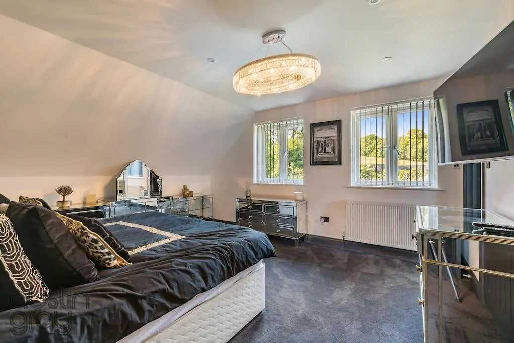 Blissfully Luxe Abode For Unforgettable Memories Villa Brighton 0*,
