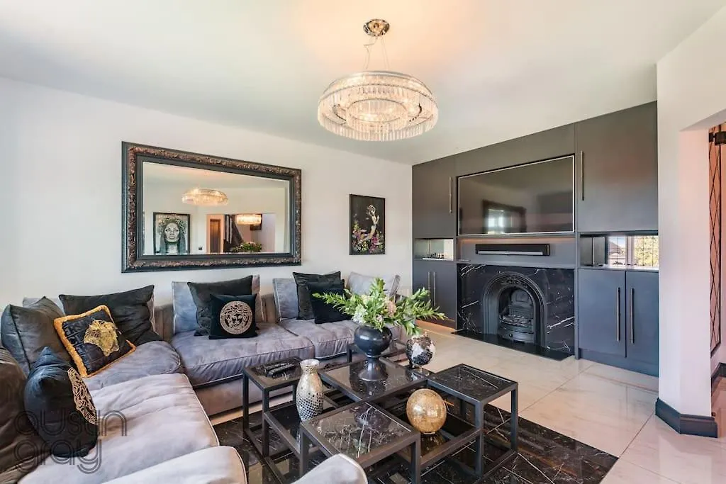 Blissfully Luxe Abode For Unforgettable Memories Villa Brighton Holiday home