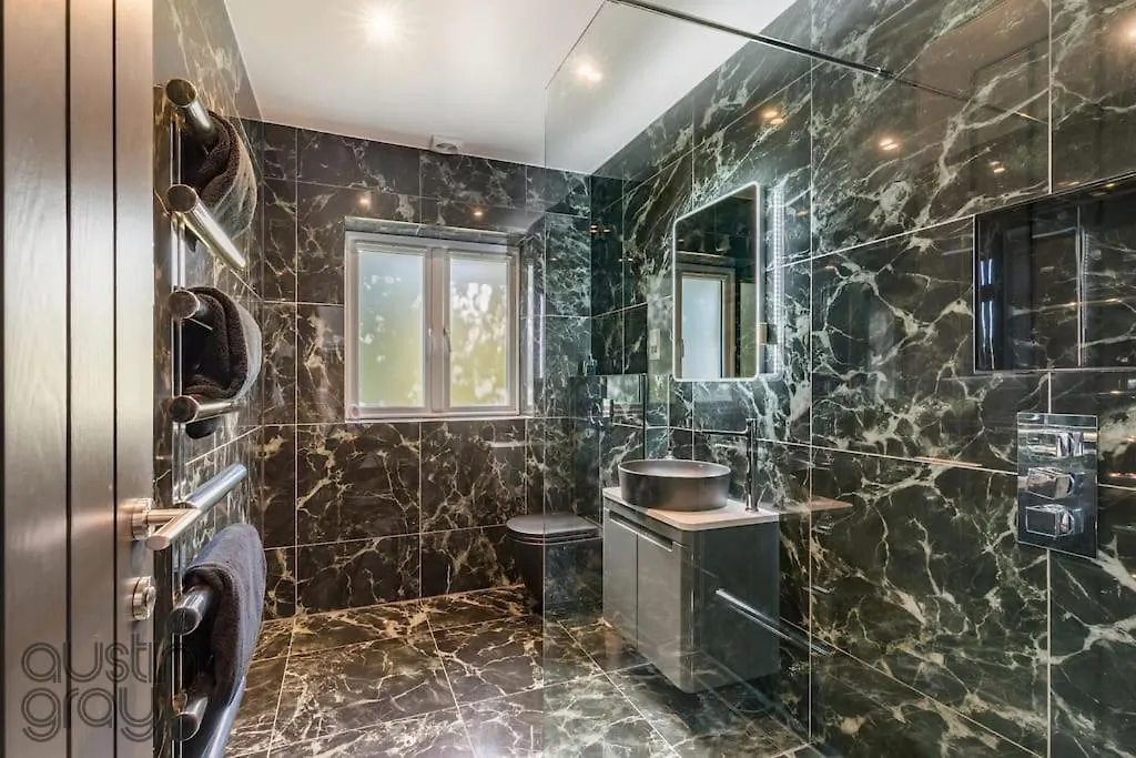 Blissfully Luxe Abode For Unforgettable Memories Villa Brighton United Kingdom