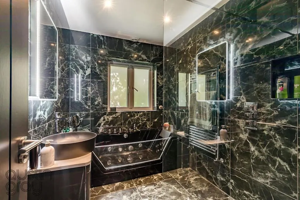 Vila Blissfully Luxe Abode For Unforgettable Memories Hove Prázdninový dům
